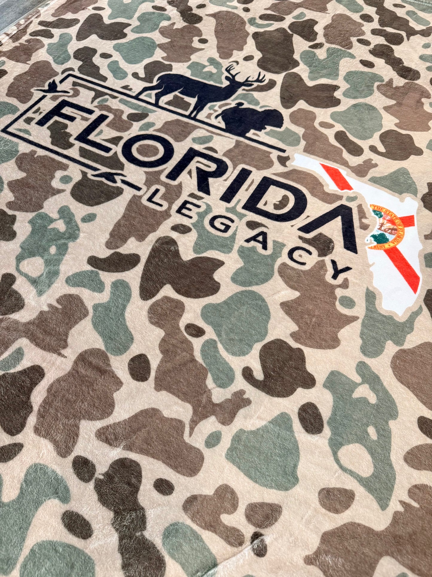 FLCC Marsh Duck Throw Blanket